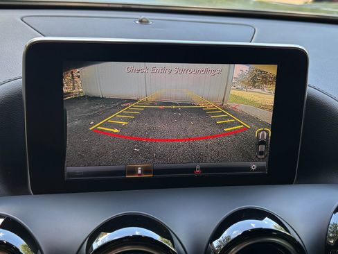 Used 2018 Mercedes-Benz AMG GT R image 30