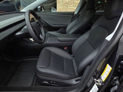Used 2024 Tesla Model 3 Standard Range RWD image 16
