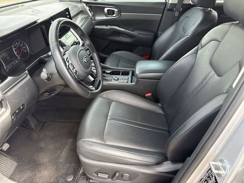 Used 2021 Kia Sorento S w/ Panoramic Sunroof Package AWD/4WD image 17