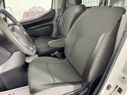 Used 2018 Nissan NV200 SV w/ Navigation Package FWD image 30