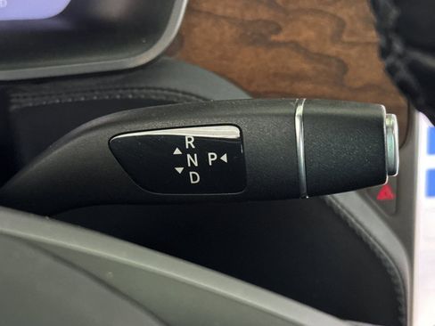 Used 2020 Tesla Model X Long Range AWD/4WD image 22