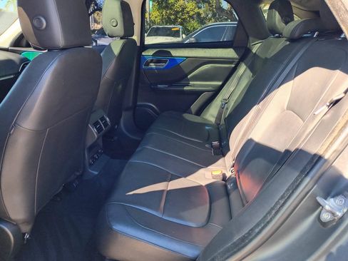Used 2018 Jaguar F-PACE Premium AWD/4WD image 41