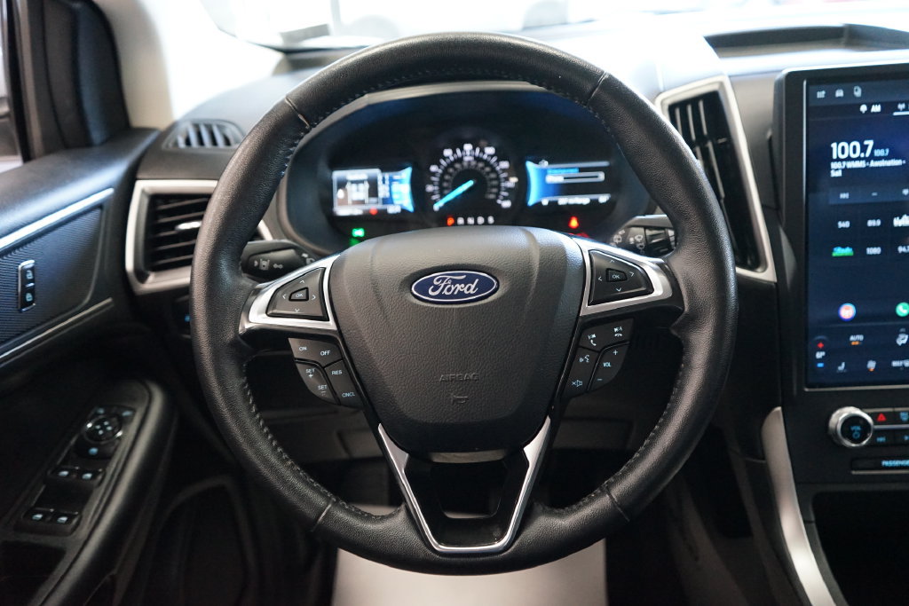 Used 2024 Ford Edge SEL AWD/4WD image 29