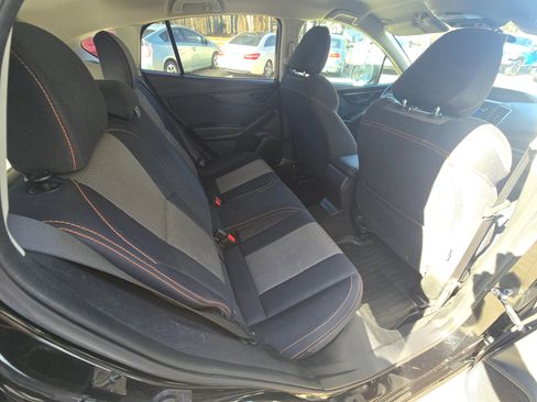 Used 2018 Subaru Crosstrek 2.0i Premium image 15