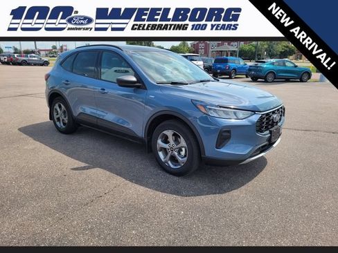 Certified 2026 Ford Escape ST-Line w/ Tech Pack #1 AWD/4WD image 3