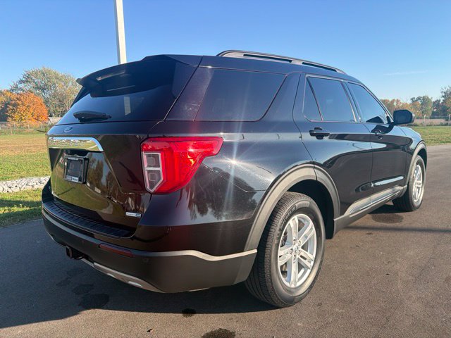 Used 2020 Ford Explorer XLT w/ Equipment Group 202A AWD/4WD image 7