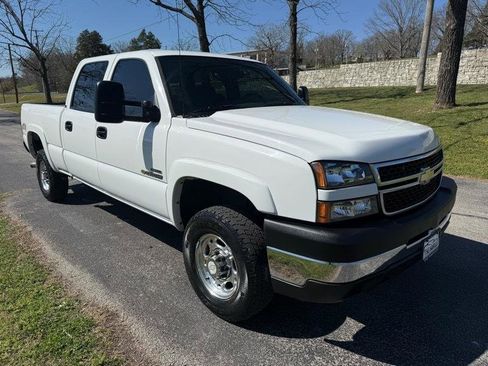Used 2007 Chevrolet Silverado 2500 LT w/ Heavy-Duty Power Package image 20