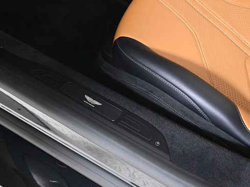 Used 2026 Aston Martin V8 Vantage Roadster image 26