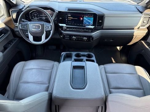 Used 2025 GMC Sierra 1500 SLT AWD/4WD image 12