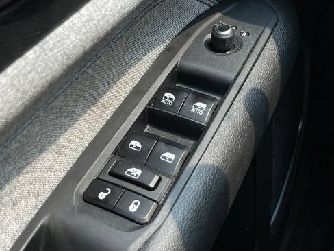 Used 2023 Jeep Compass Sport AWD/4WD image 12