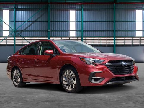 Used 2025 Subaru Legacy Limited AWD/4WD image 6