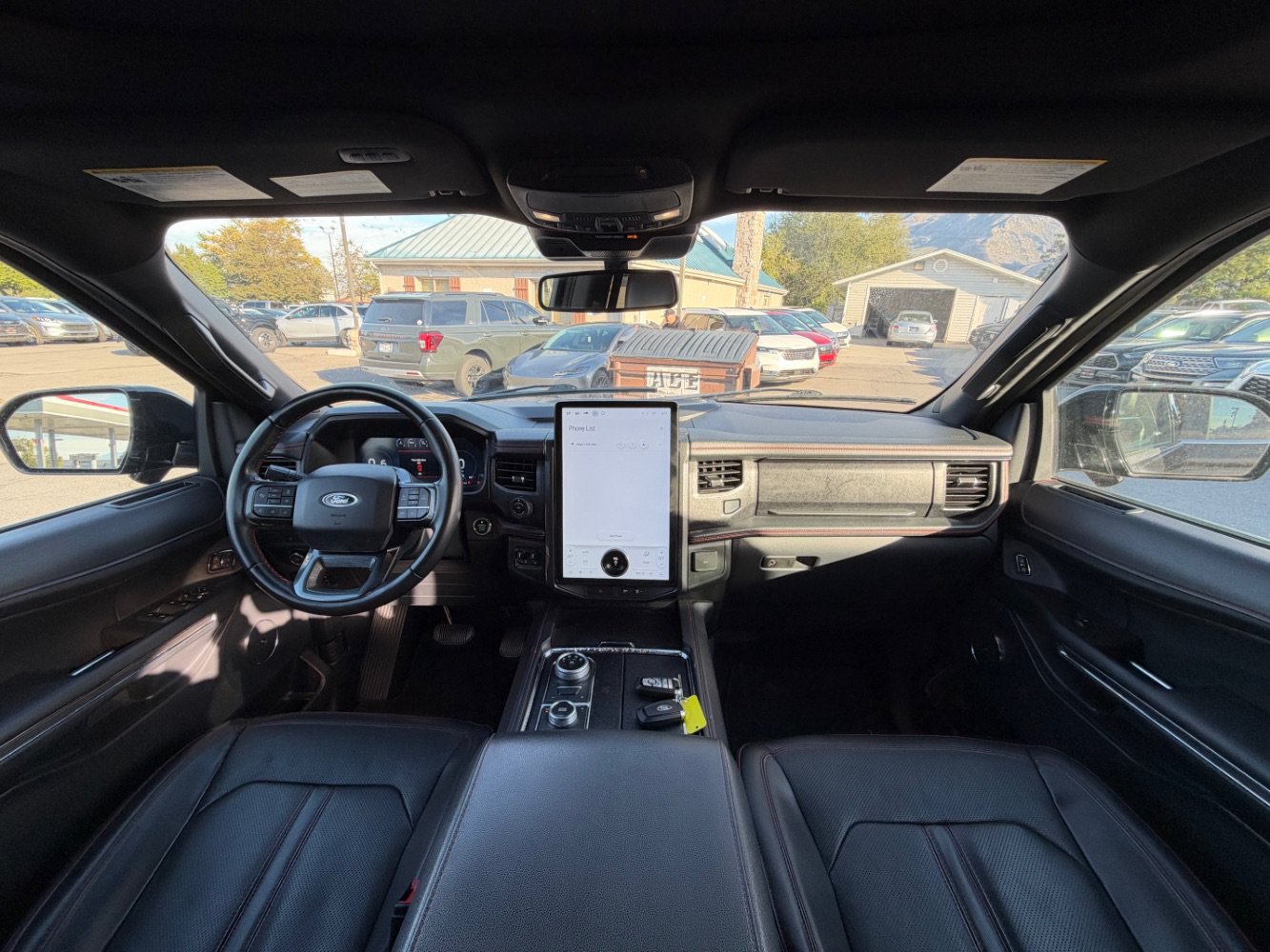 Used 2022 Ford Expedition Limited AWD/4WD image 11