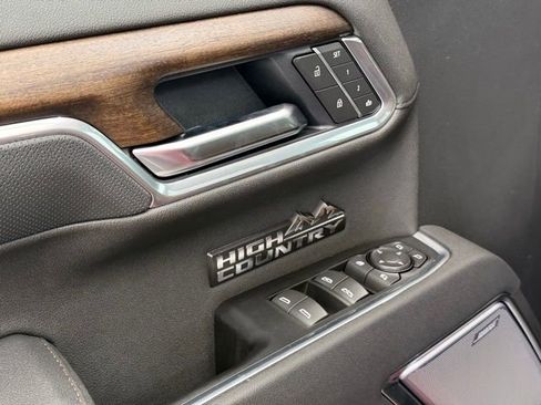 New 2026 Chevrolet Silverado 1500 High Country AWD/4WD image 15