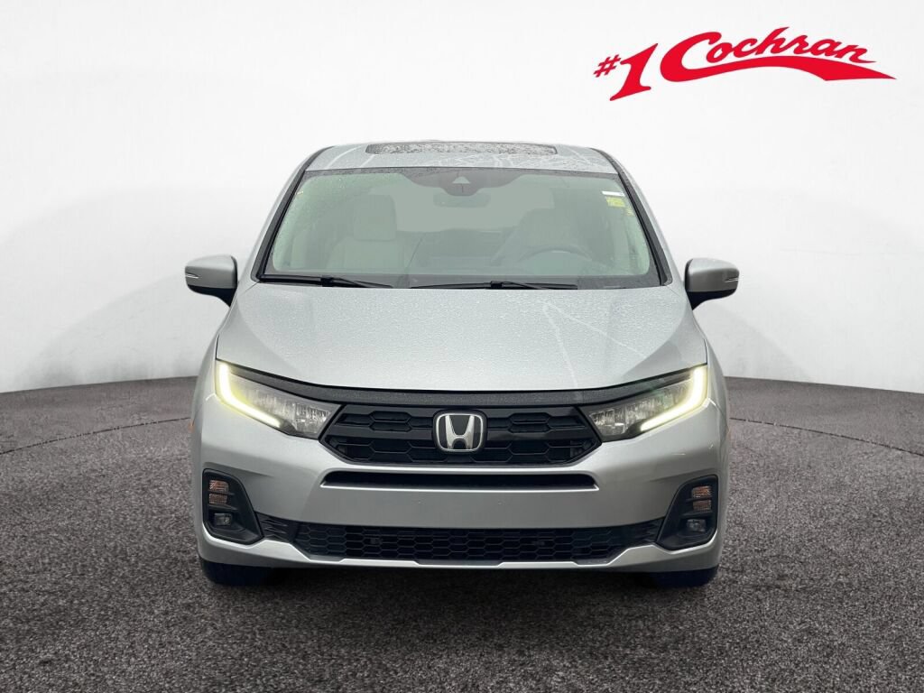 New 2027 Honda Odyssey Touring image 2
