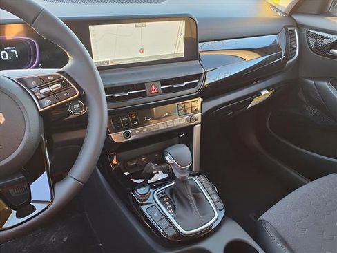 New 2026 Kia Seltos S AWD/4WD image 5