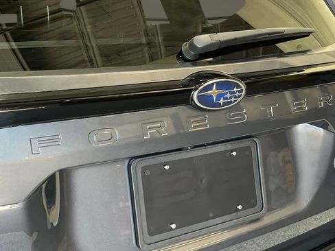 Used 2025 Subaru Forester Touring image 9