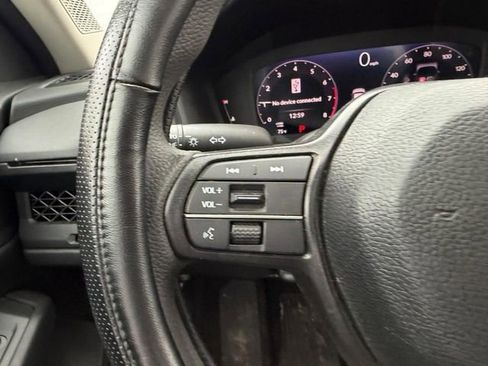 Used 2025 Honda Accord SE image 10