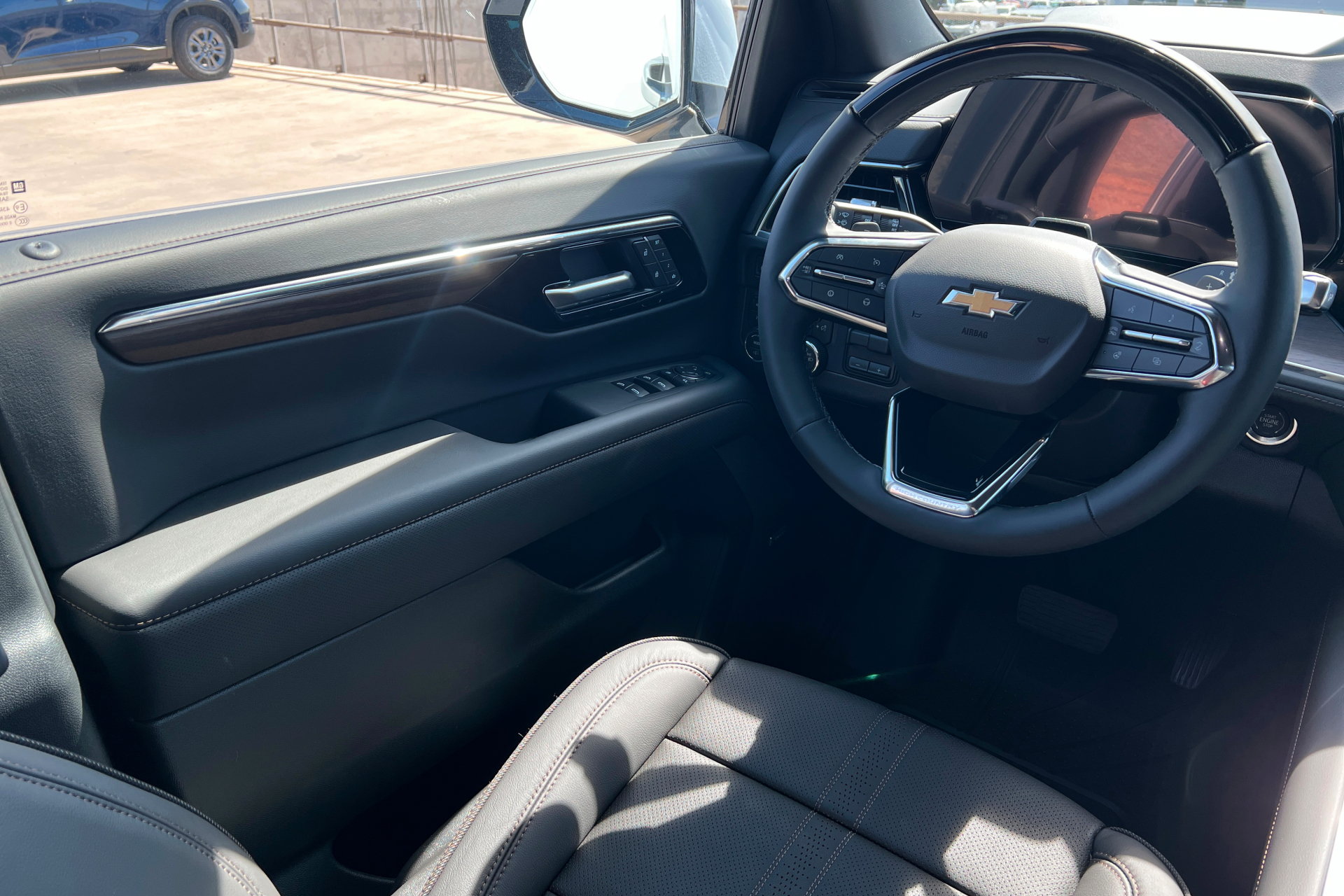 New 2026 Chevrolet Suburban High Country AWD/4WD image 12