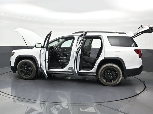 Used 2023 GMC Acadia AT4 w/ Technology Package AWD/4WD image 33