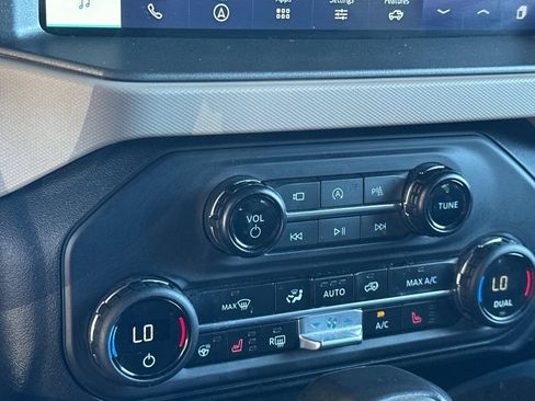 Certified 2024 Ford Bronco Wildtrak AWD/4WD image 23