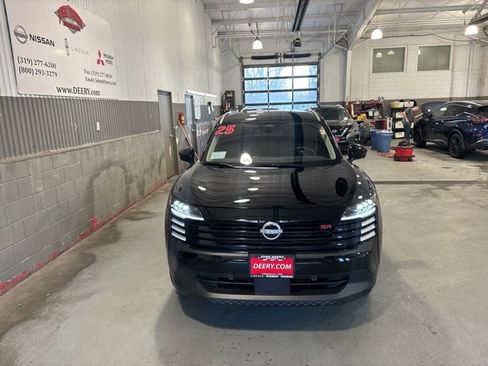 New 2025 Nissan Kicks SR image 10