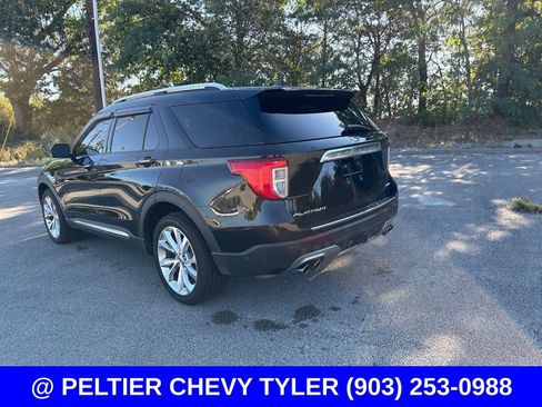 Used 2022 Ford Explorer Platinum w/ Equipment Group 601A AWD/4WD image 10