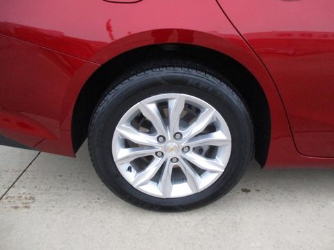 Used 2024 Chevrolet Malibu LT image 11