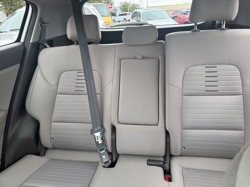 Used 2017 Kia Sportage LX w/ LX Popular Package image 5