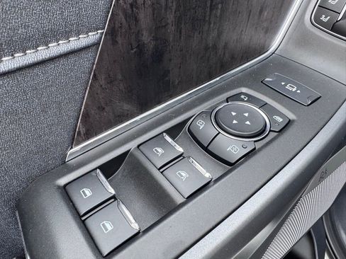 Used 2024 Ford F350 Lariat w/ Lariat Ultimate Package image 13