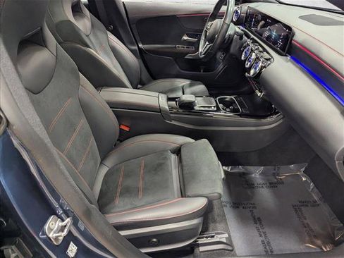 Used 2023 Mercedes-Benz CLA 250 4MATIC image 21