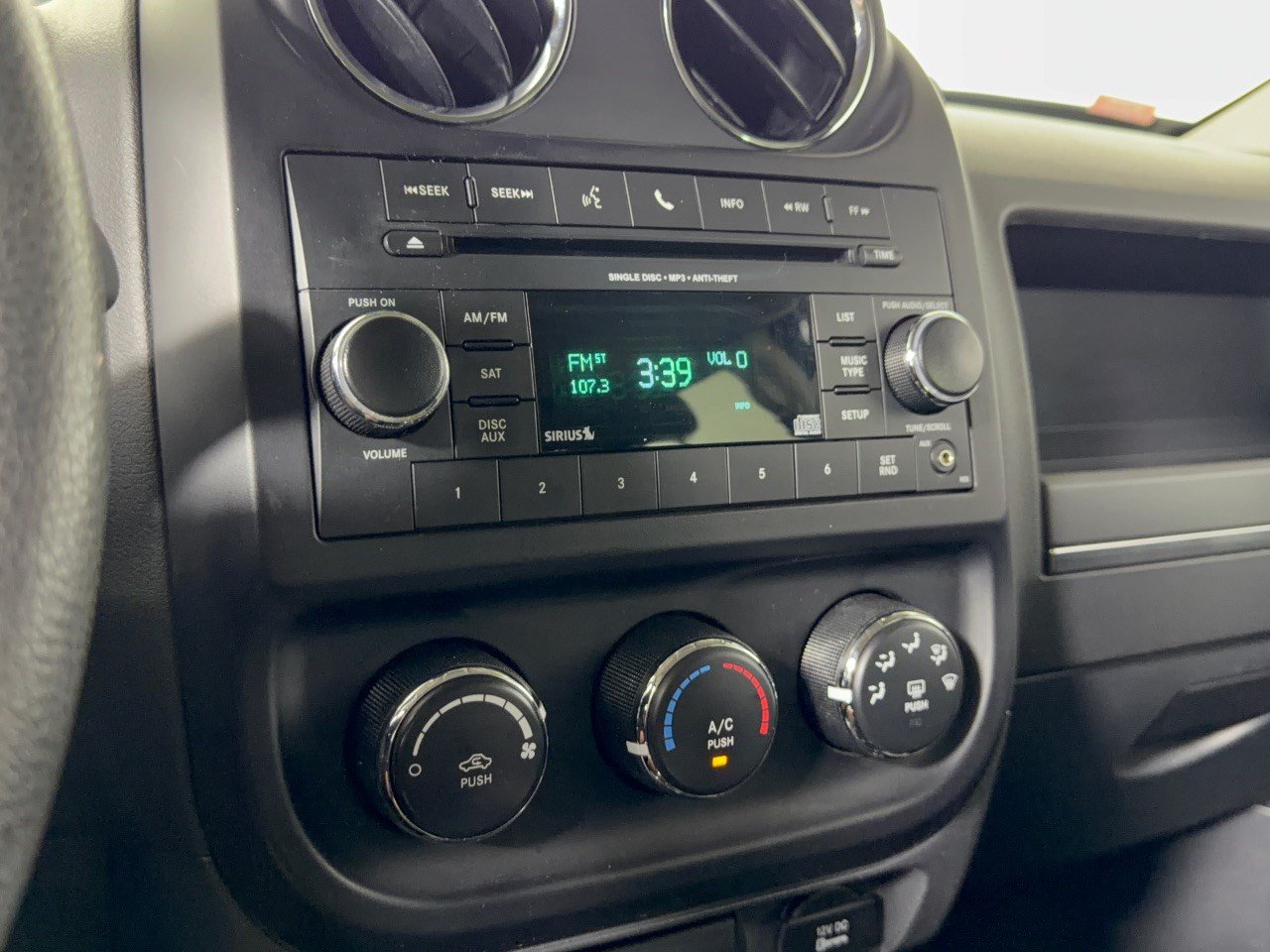 Used 2016 Jeep Patriot Sport FWD image 23