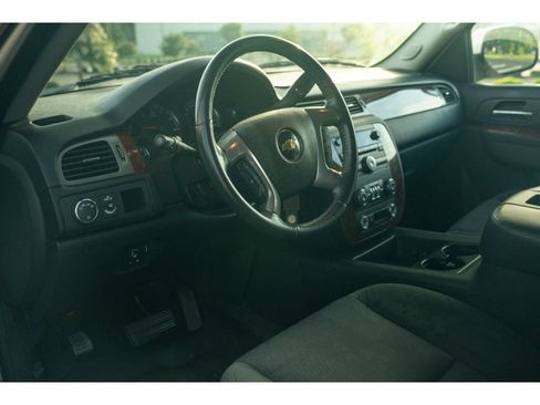 Used 2011 Chevrolet Tahoe LS RWD image 11
