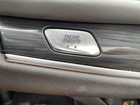 Used 2020 Buick Enclave Essence w/ Sport Touring Edition AWD/4WD image 18