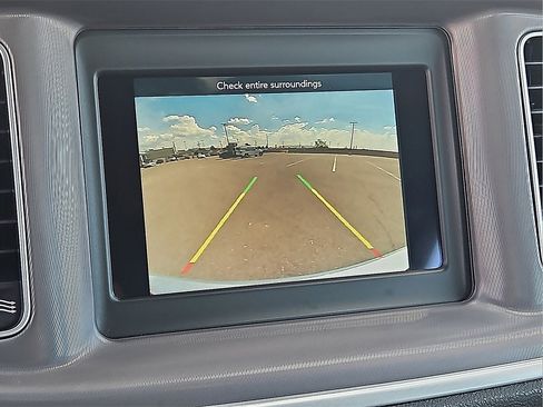 Used 2022 Dodge Charger SXT w/ Leather Interior Group image 18