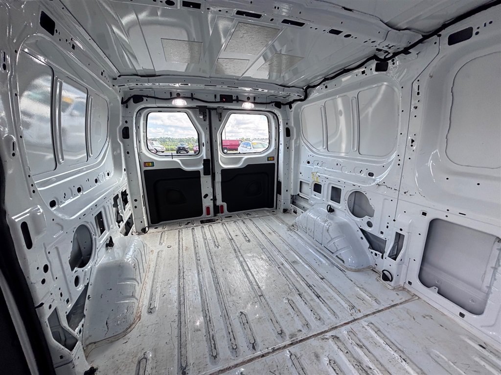 Used 2019 Ford Transit 250 130 Low Roof RWD image 18