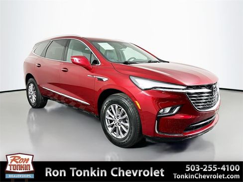 Used 2024 Buick Enclave Premium image 1
