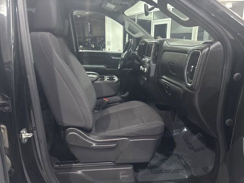 Used 2022 GMC Sierra 2500 SLE w/ SLE Value Package; image 33