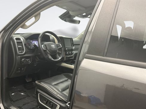 Used 2022 RAM 1500 Laramie AWD/4WD image 10