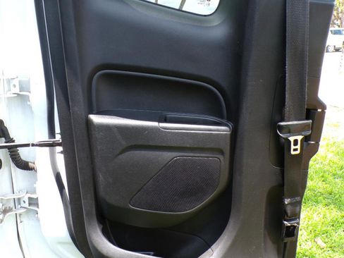 Used 2015 Chevrolet Colorado W/T RWD image 33