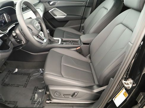 New 2025 Audi Q3 2.0T Premium image 24