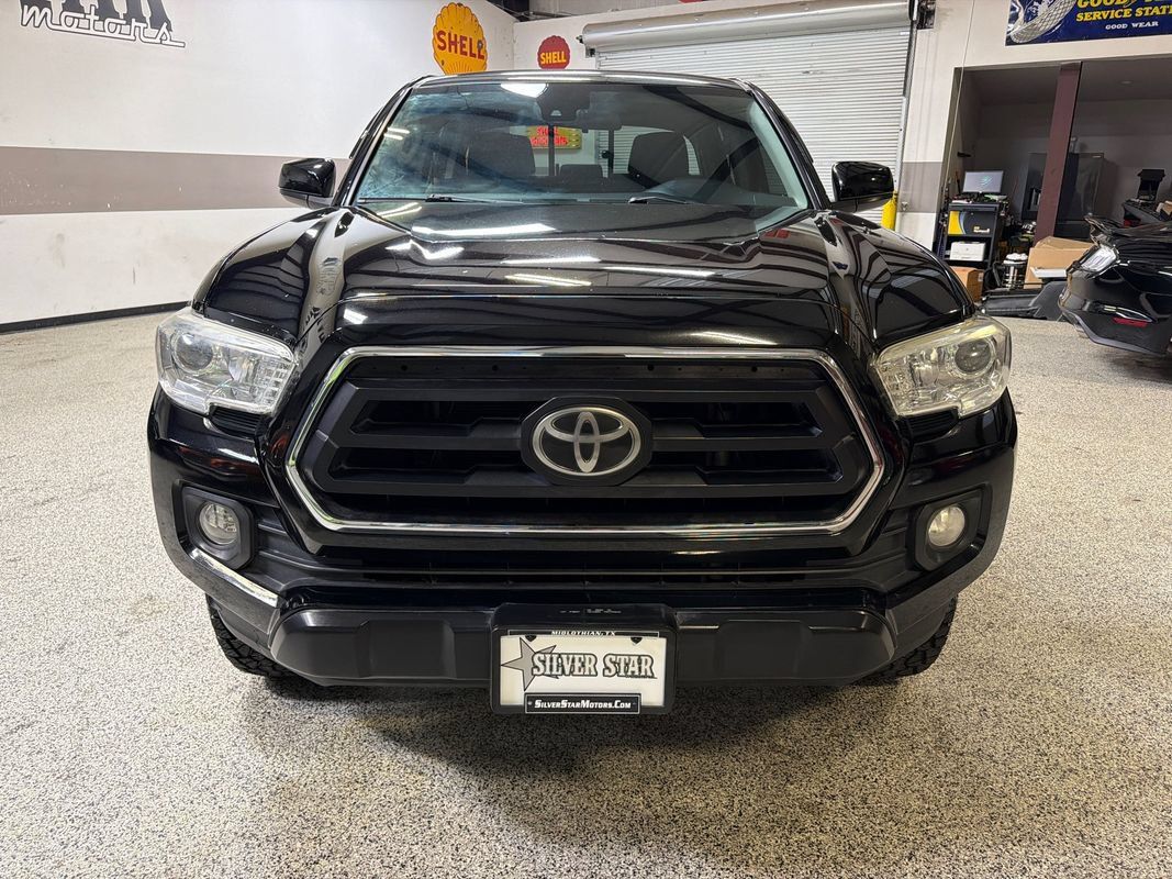 Used 2020 Toyota Tacoma SR5 RWD image 12