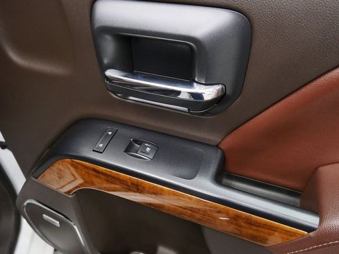 Used 2015 Chevrolet Silverado 2500 High Country image 19