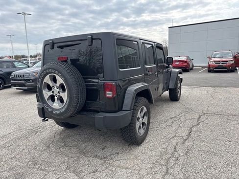 Used 2017 Jeep Wrangler Unlimited Sahara w/ Connectivity Group image 3