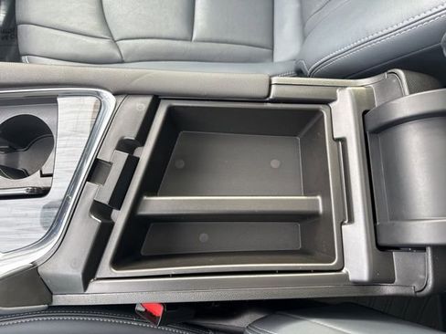 Used 2023 Buick Enclave Essence w/ Experience Buick Package image 28