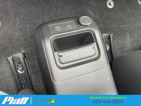 Used 2024 Nissan Ariya FWD image 30