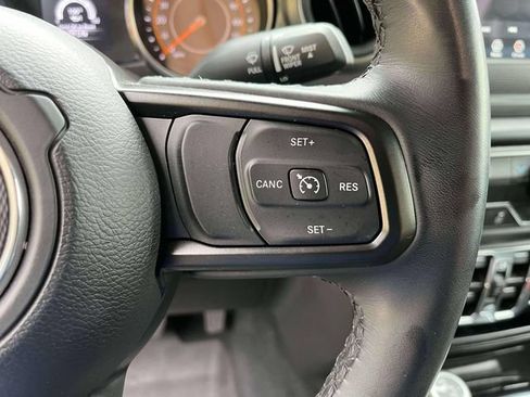 Used 2022 Jeep Wrangler Unlimited Sport AWD/4WD image 32