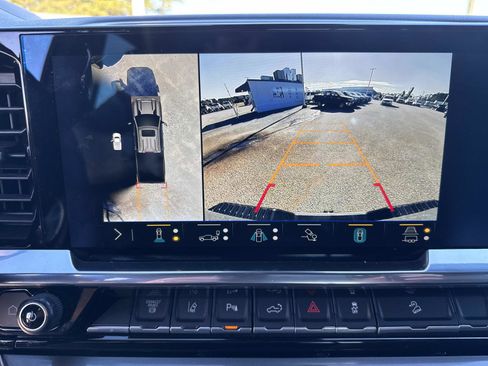 Used 2024 Chevrolet Silverado 2500 High Country w/ Technology Package image 32