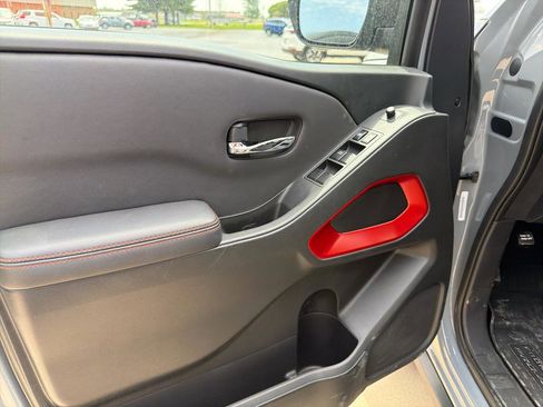Used 2024 Nissan Frontier PRO-4X w/ Pro Convenience Package image 21