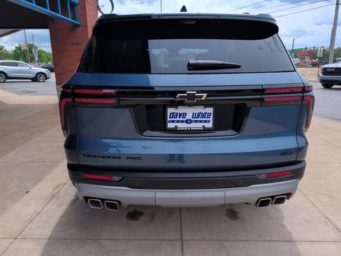 Used 2026 Chevrolet Traverse Z71 w/ LPO, Floor Liner Package AWD/4WD image 6