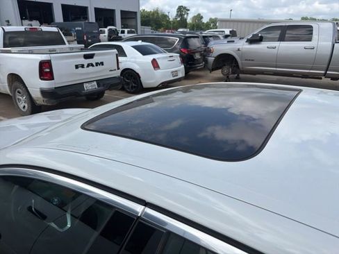 Used 2023 BMW 530e xDrive image 5